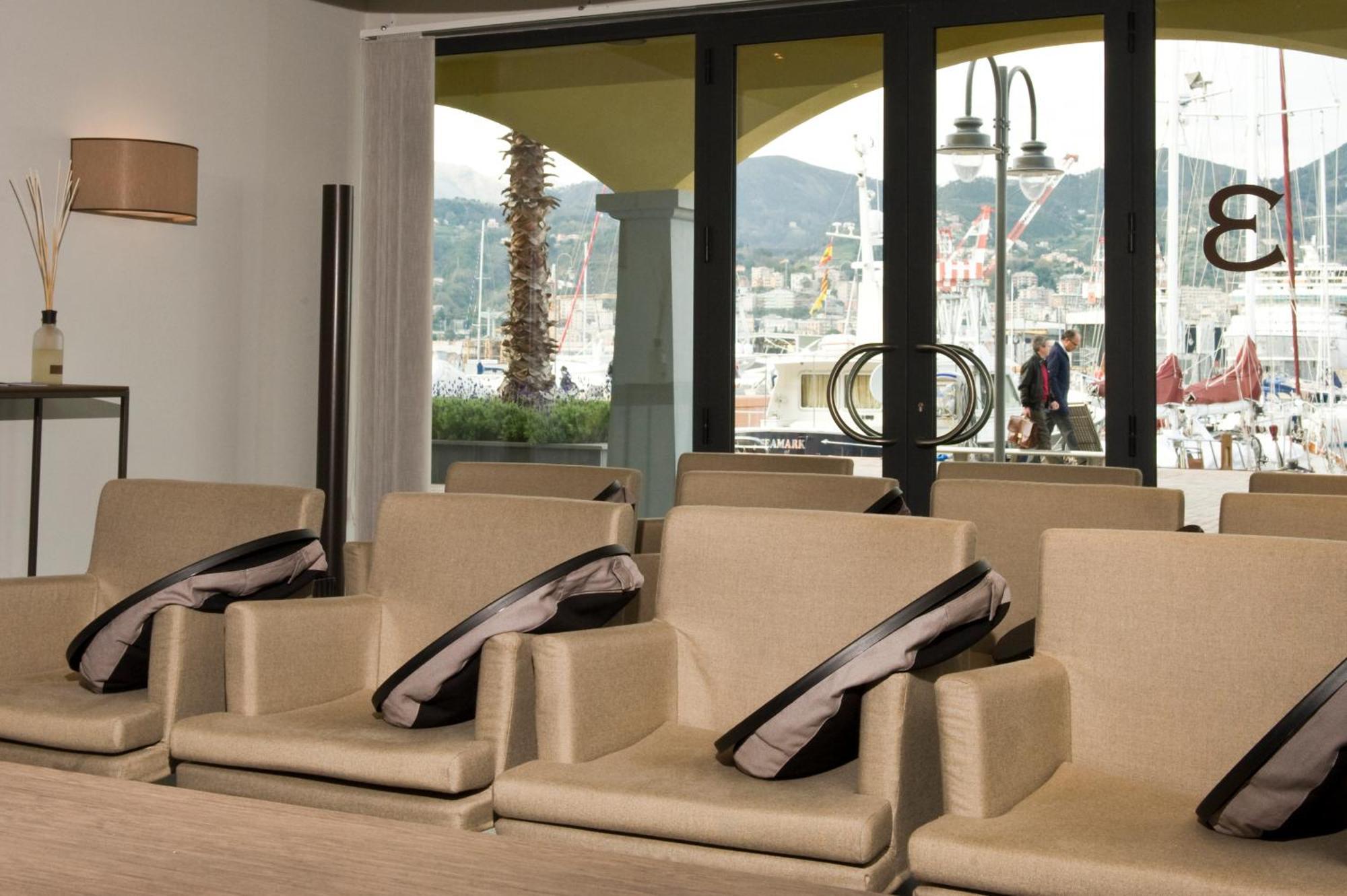 Marina Place Resort Genoa Exterior photo