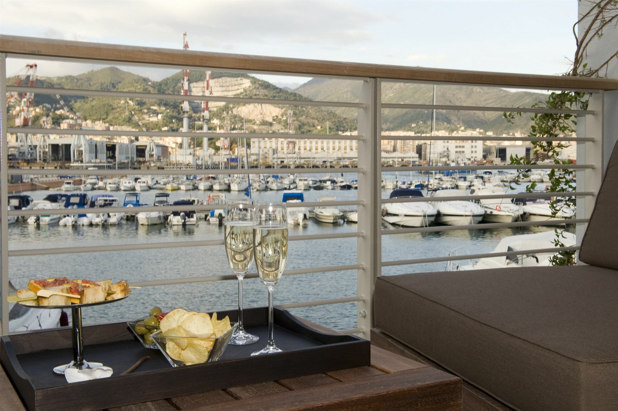 Marina Place Resort Genoa Exterior photo